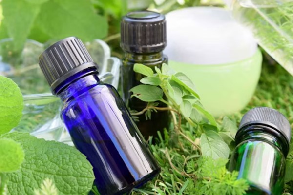 Chất bảo quản mỹ phẩm tự nhiên: Giải pháp an toàn cho làn da và môi trường