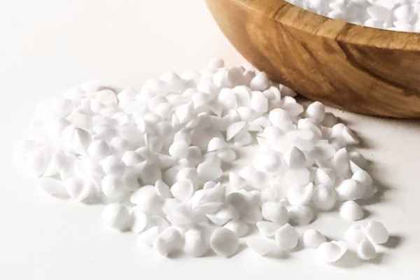 Cetyl Alcohol nguyên liệu mỹ phẩm: vai trò và ứng dụng 2